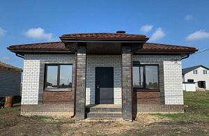 Россия, Воронежская область, Новоусманский район, Александровка, улица Изумрудная